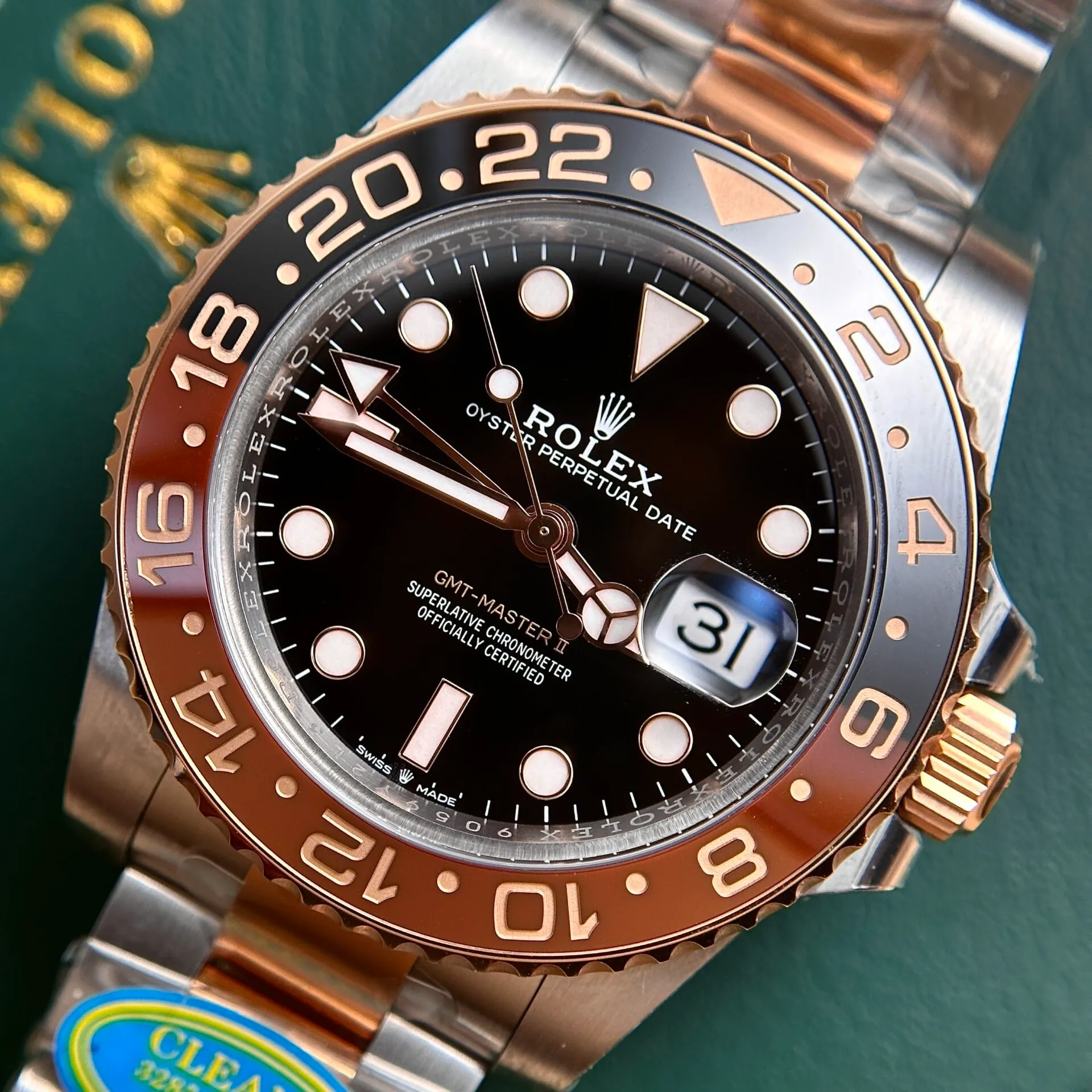 Rolex GMT-Master 126711CHNR Replica Zifferblatt in schwarz — Gehäusebodendetail