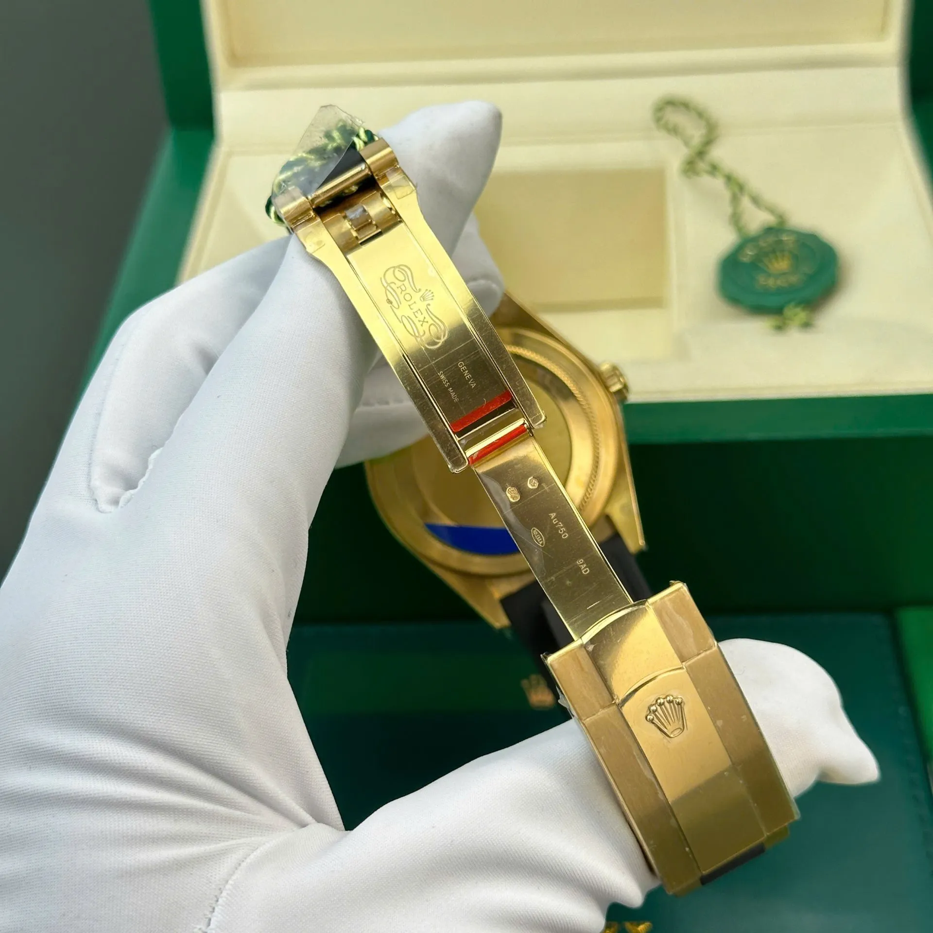 Rolex Sky-Dweller 336238 1:1 Replica Zifferblatt in champagner — Seitenprofil