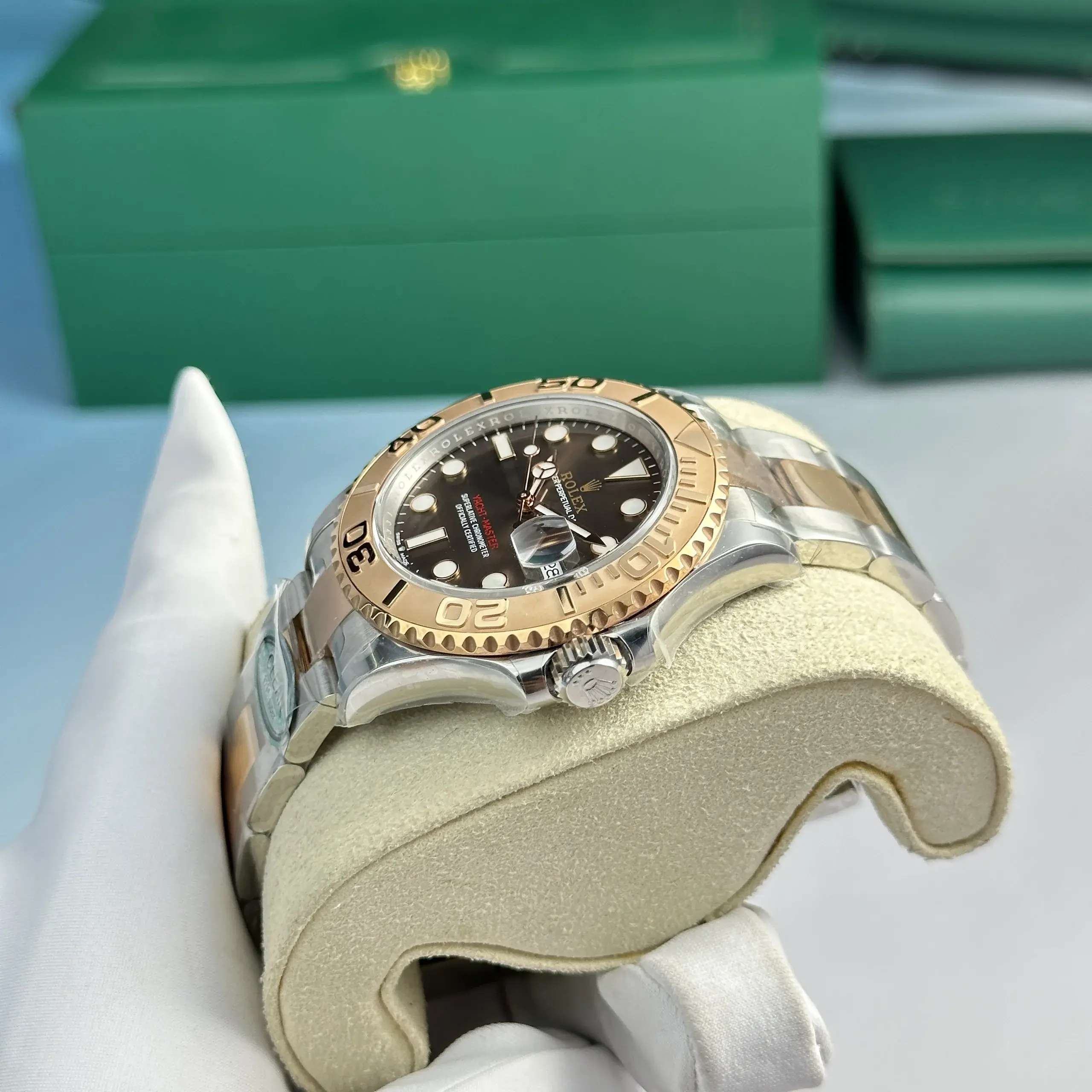Rolex Yacht-Master 126621 Nachbau — Seitenprofil