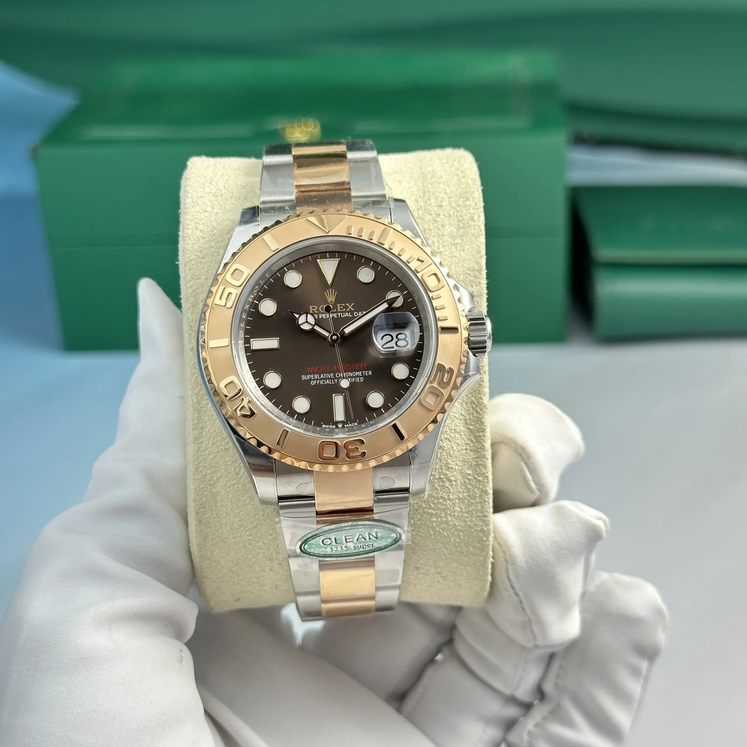 Rolex Yacht-Master 126621 Replica 40mm — Handgelenksaufnahme
