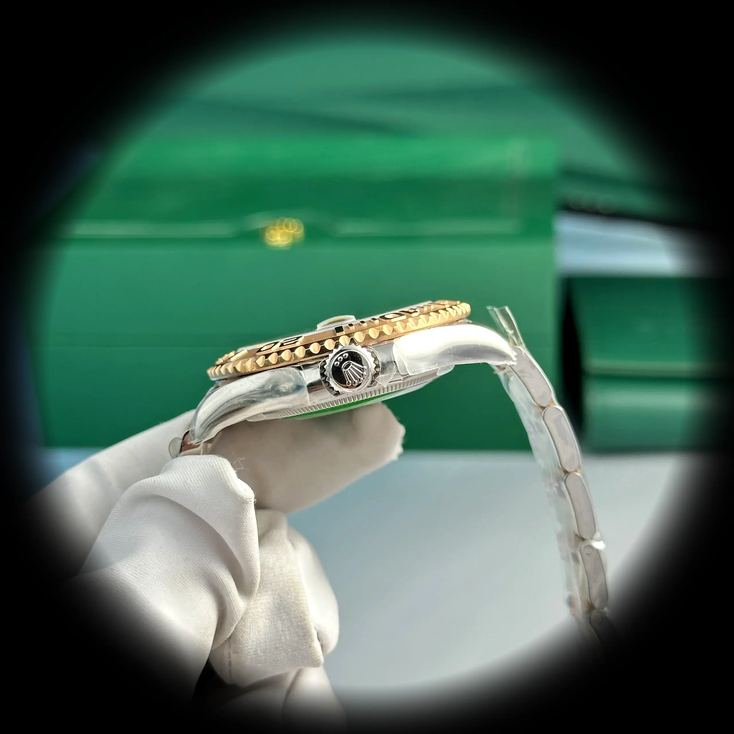 Yacht-Master 126621 1:1 Super Clone 40mm — Krone und Gehäuse Detail