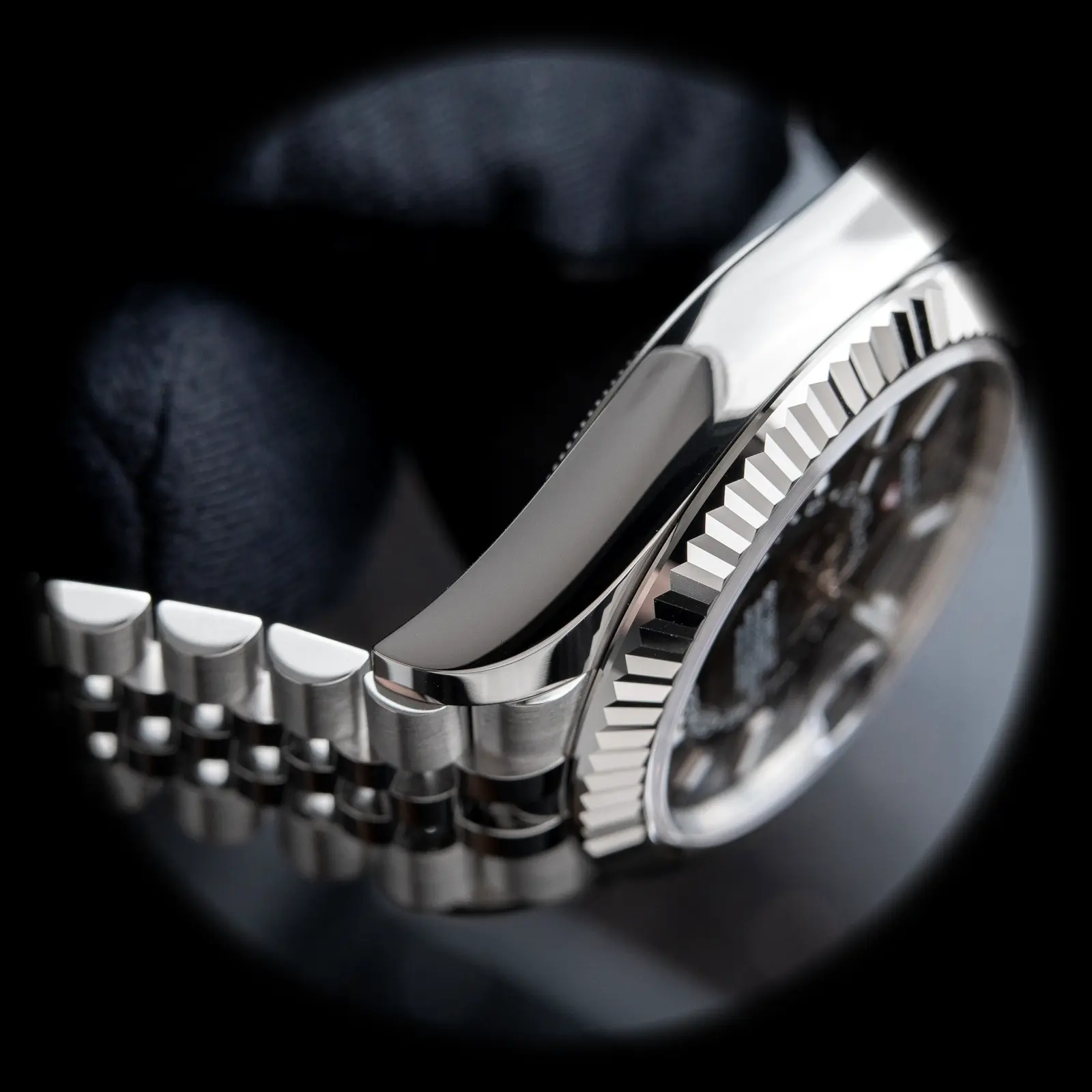 Rolex Sky-Dweller 336934 Schweizer Replica Zifferblatt in leuchtendes schwarz — Schrägansicht