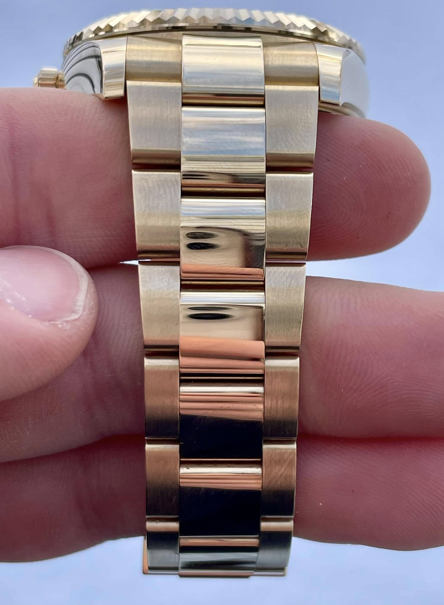 Sky-Dweller 336938 Klon 42mm — Handgelenksaufnahme