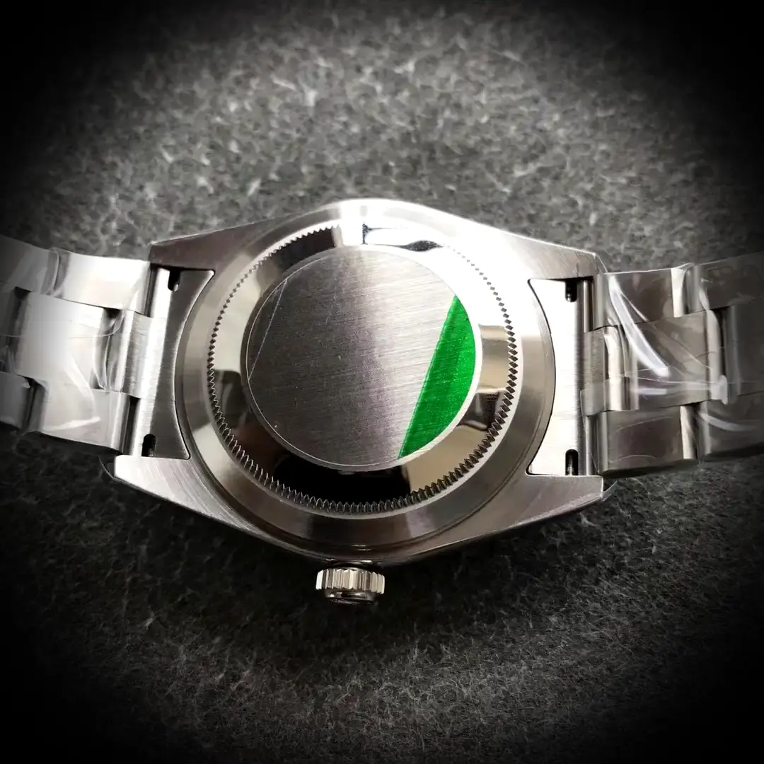 Sky-Dweller 326238 1:1 Super Clone Zifferblatt in leuchtendes schwarz — Lünette-Makro