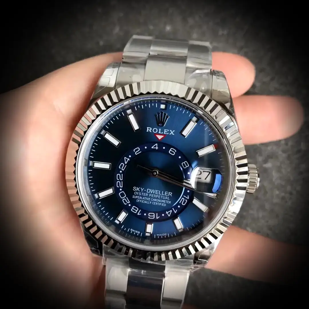 Sky-Dweller 326238 Super Clone 42mm — Zifferblatt-Nahaufnahme