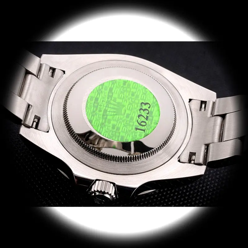 Submariner PR16233P Superclone — Leuchtmasse-Aufnahme