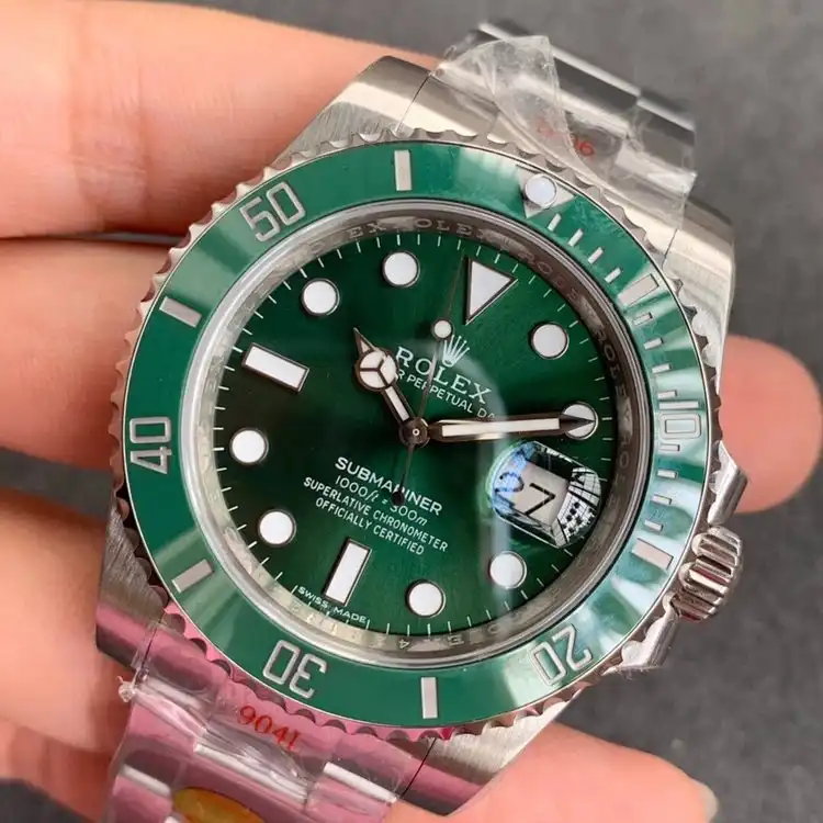 Rolex Submariner 116610LN Nachbau Zifferblatt in grün — Gehäusebodendetail