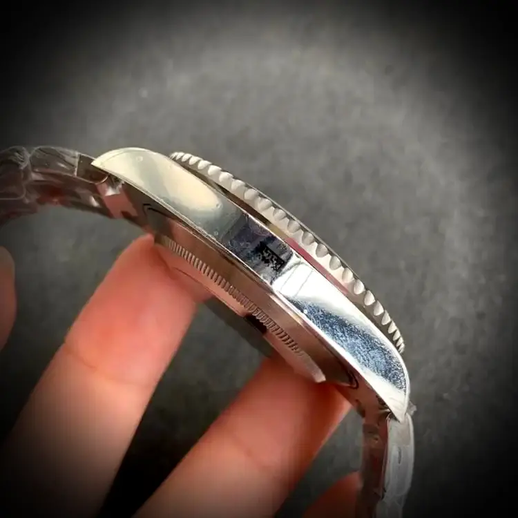 Submariner 116610LN Superclone Zifferblatt in grün — Lünette-Makro