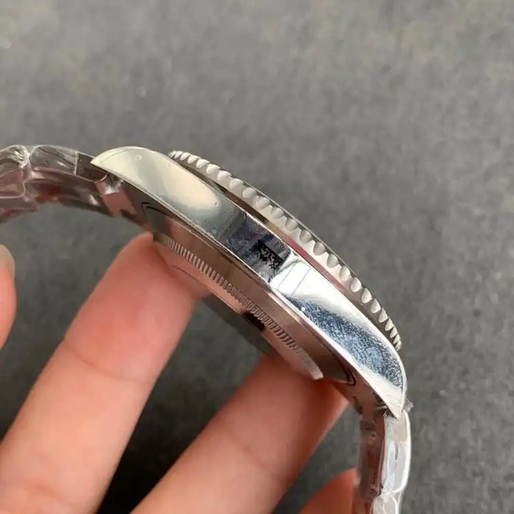 Submariner 116610LN Klon Zifferblatt in grün — Lünette-Makro