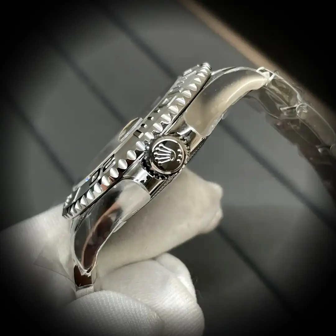 Rolex Yacht-Master SC016833 Super Clone Zifferblatt in rhodium — Lünette-Makro