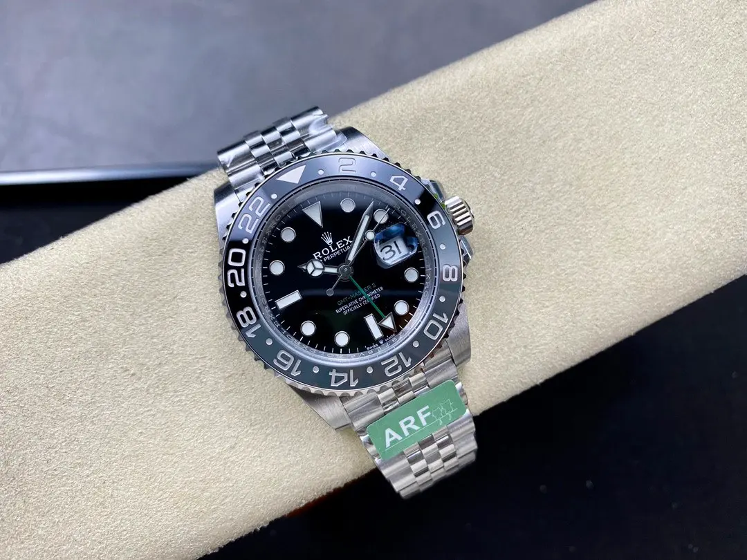 gmt-master 126710GRNR Super Clone - Gehäusebodenansicht