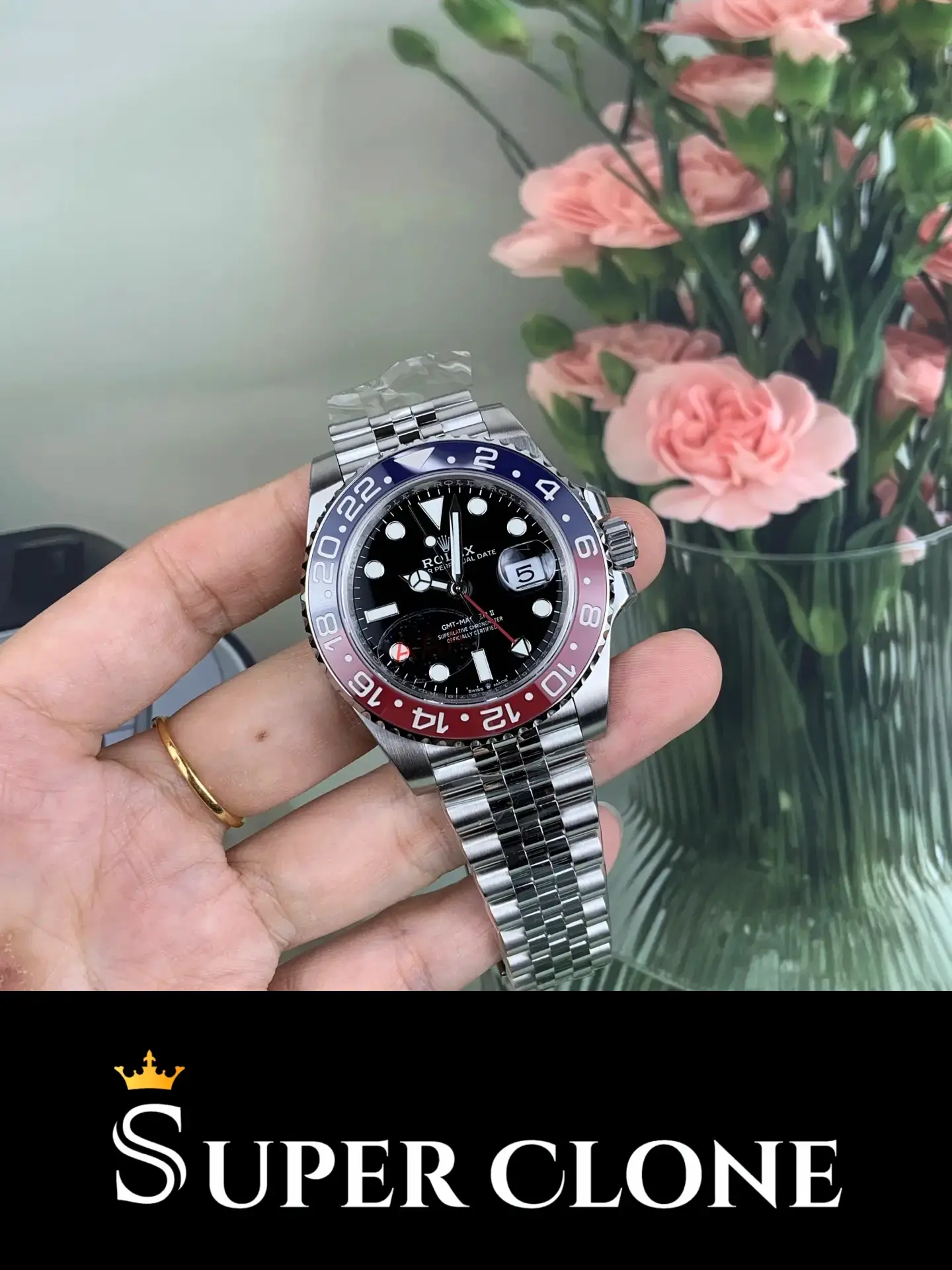 GMT-Master II 126710BLRO Pepsi, schwarzes Zifferblatt und rot-blaue Cerachrom-Lünette