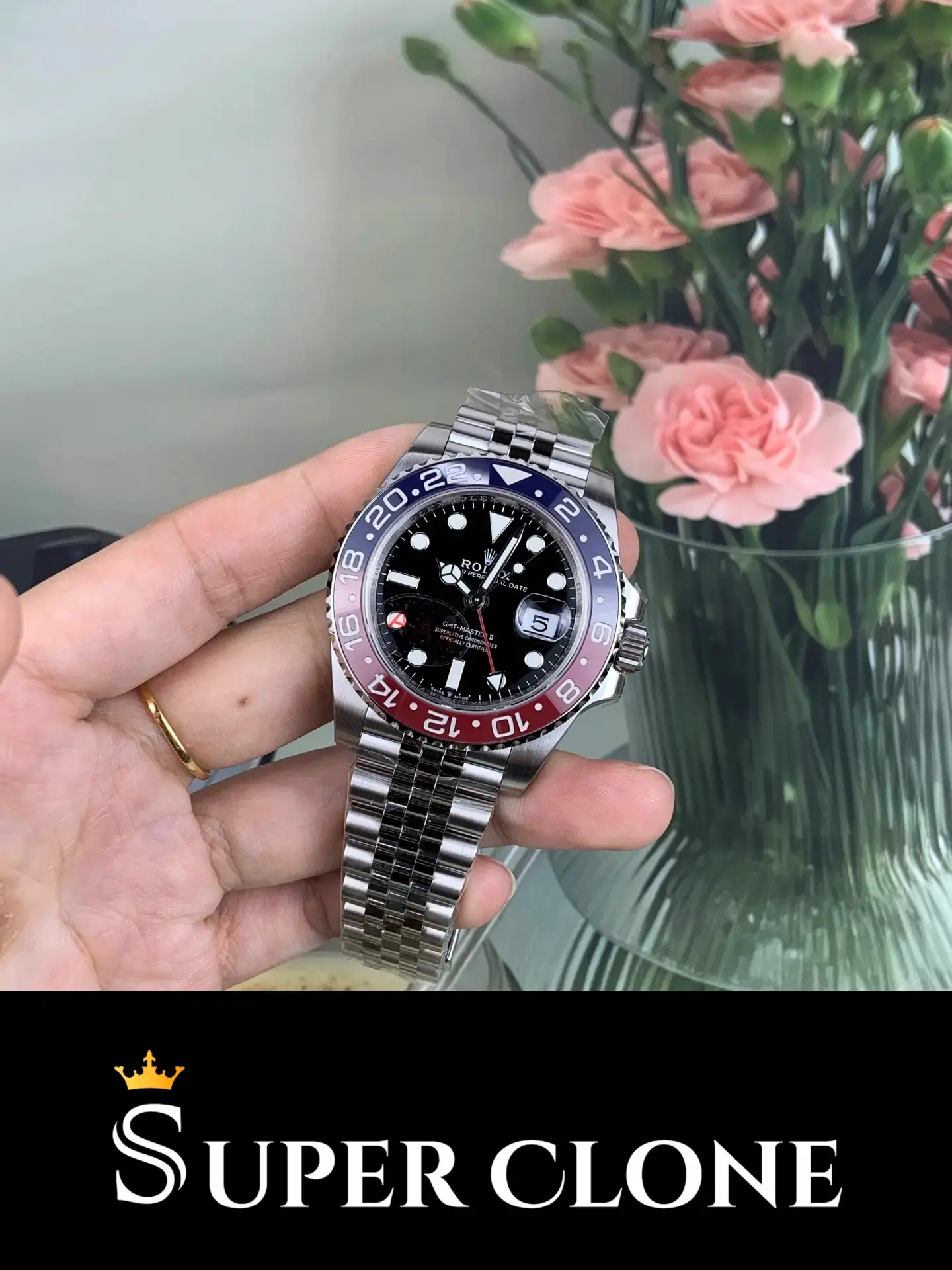 GMT-Master II Pepsi 126710BLRO, Zifferblatt mit rotem GMT-Zeiger