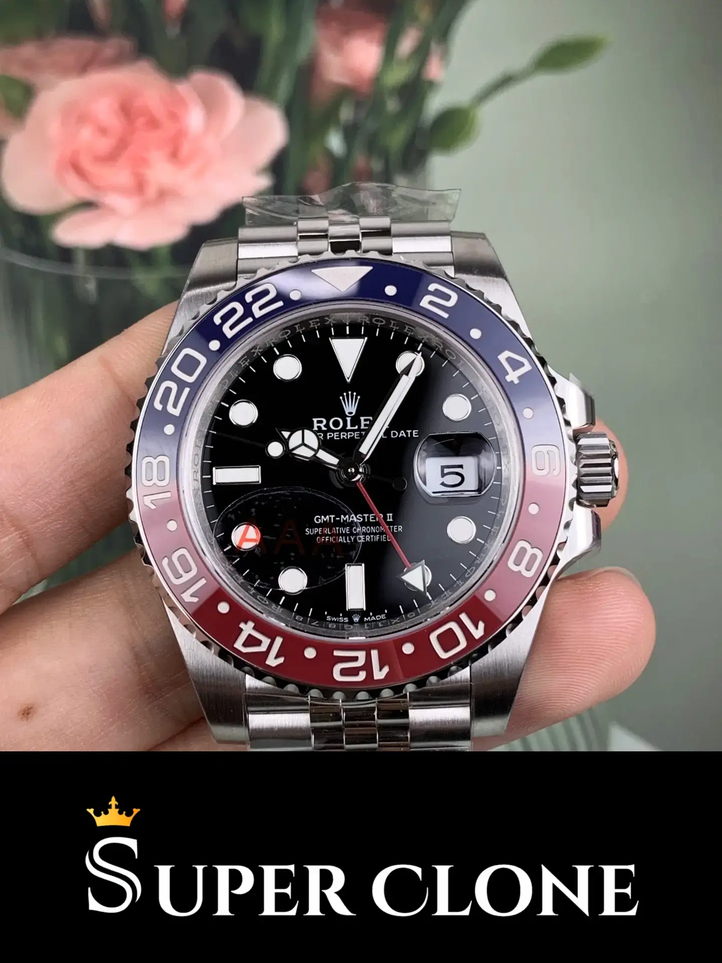 GMT-Master II 126710BLRO Pepsi, Nahaufnahme des Zifferblatts
