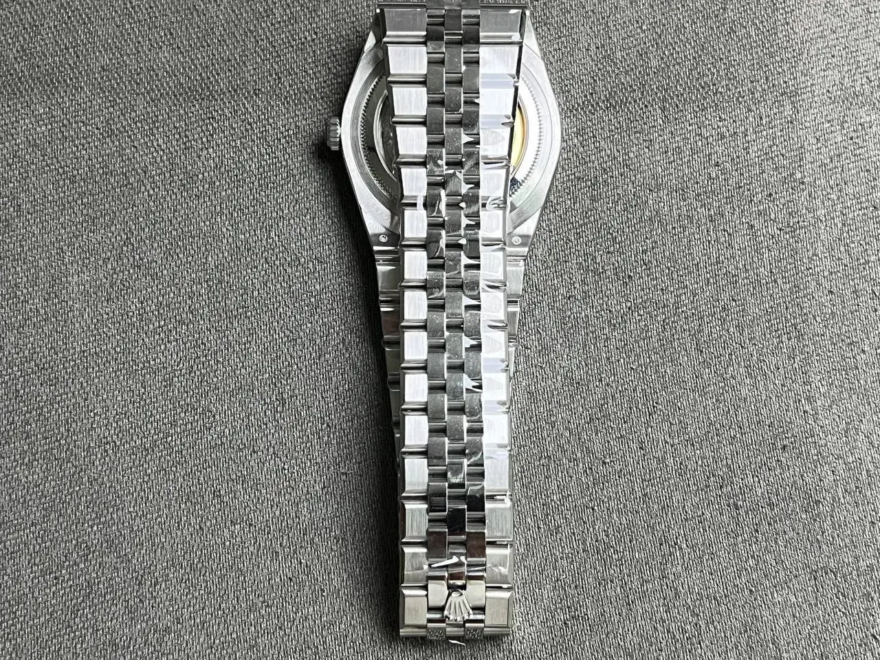 Rolex Land-Dweller 127336 1:1 Replica — Seitenprofil