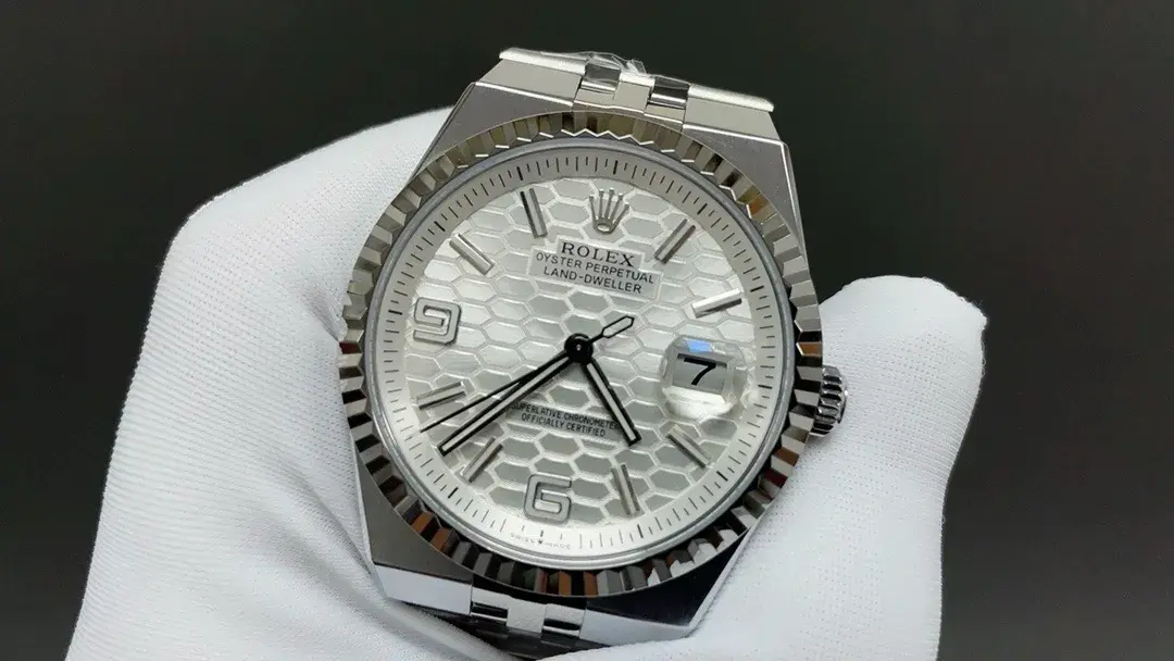 land-dweller 127334 Super Clone - Handgelenksaufnahme