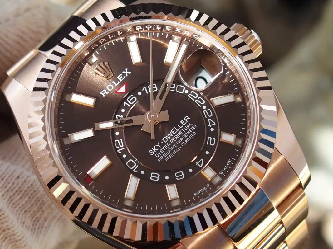 sky-dweller 336935 Super Clone - Gehäusebodenansicht