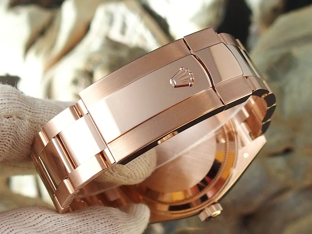 sky-dweller 336935 Super Clone - Handgelenksaufnahme