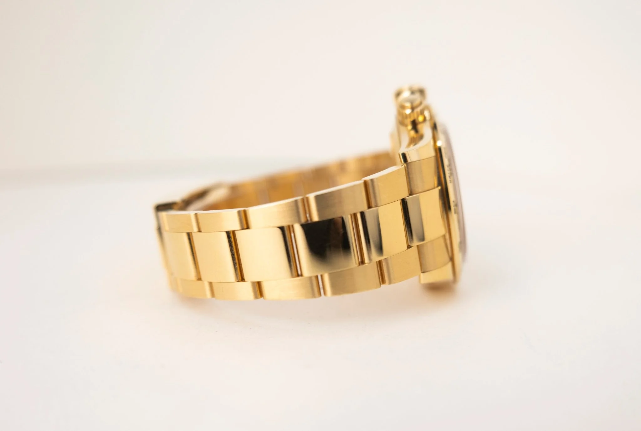 Rolex Daytona Klon 116508, Profilansicht des Gelbgold-Oyster-Armbands