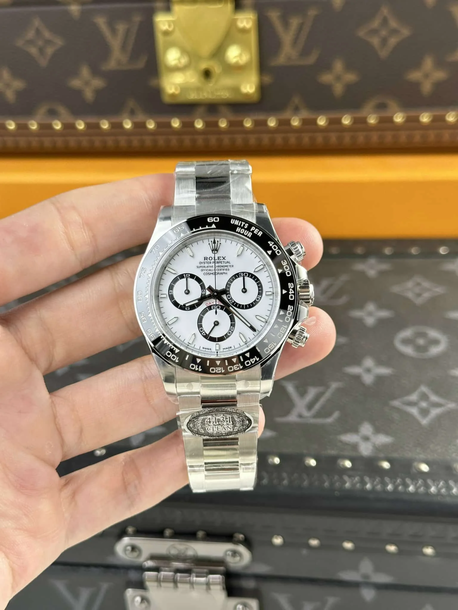 Rolex Daytona Super Clone 126500LN Panda, Oyster-Armband Detail mit Glidelock-Mechanismus