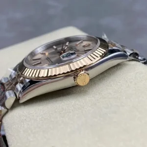 Rolex Datejust 126331 41mm Rosa Gold Zifferblatt Automatikuhr - Rueckseite