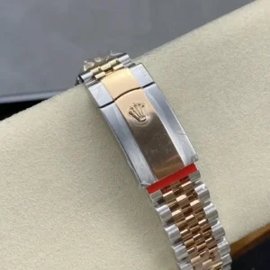 Rolex Datejust 126331 41mm Rosa Gold Zifferblatt Automatikuhr - Komplettansicht