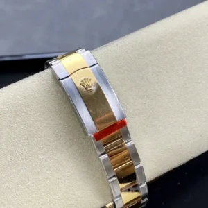 Rolex Datejust m126333 41mm Bright Schwarz Zifferblatt Oyster Automatikuhr - Komplettansicht