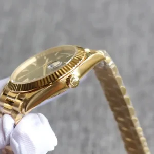 Rolex Day-Datum 126331 40mm Schwarz Motif Zifferblatt Praesidentenuhr - Krone und Luenette