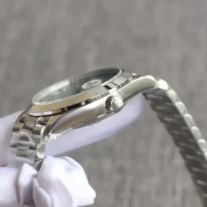 Rolex Day-Datum 126331 Ice Blau Motif Zifferblatt Praesidentenuhr - Krone und Luenette