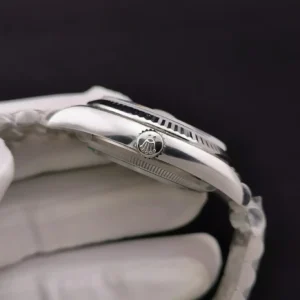 Rolex Day-Datum 128238 36mm Roemisch Numerals Praesidentenuhr - Krone und Luenette