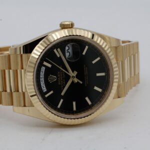 Rolex Day-Datum 40 mm Schwarz Zifferblatt 228238 Praesidentenuhr - Krone und Luenette