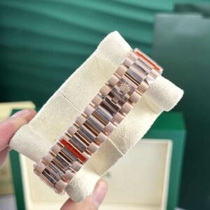 Rolex Day-Datum 40 mm Schiefer Ombre Zifferblatt 228235 Praesidentenuhr - Krone und Luenette