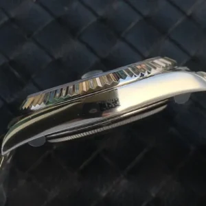 Rolex Day-Datum m228238 Gruen Zifferblatt Praesidentenuhr - Rueckseite