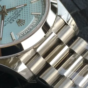 Rolex Day-Datum m228238 Ice Blau Motif Zifferblatt Praesidentenuhr - Gehaeuse Ansicht