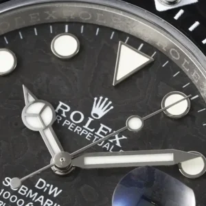 Rolex DIW Submariner Parakeet 116610LB Carbon Zifferblatt Taucheruhr - Am Handgelenk