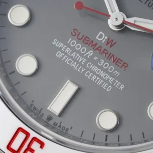 Rolex DIW Submariner Parakeet 116610LB Glacial Grau Zifferblatt Taucheruhr - Krone und Luenette