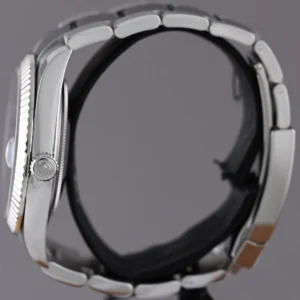 Rolex Datejust 41mm Blau Zifferblatt 126334 Oyster Automatikuhr - Rueckseite