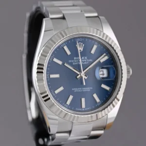 Rolex Datejust 41mm Blau Zifferblatt 126334 Oyster Automatikuhr - Am Handgelenk