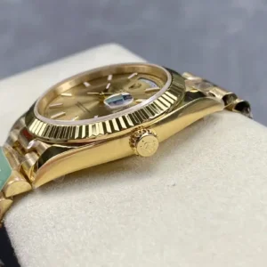 Rolex Day-Datum II 40mm Champagner Zifferblatt 228238 Praesidentenuhr - Rueckseite