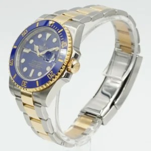 Rolex Submariner 116613LB 40mm Blau Zifferblatt Taucheruhr - Armband Detail