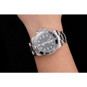 Rolex Submariner 40mm Schwarz Zifferblatt 114060 Taucheruhr - Komplettansicht