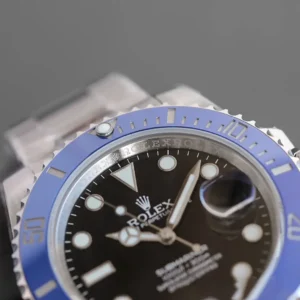 Rolex Submariner 41mm Zifferblatt Schwarz 126619 Taucheruhr - Krone und Luenette