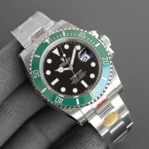 Rolex Submariner 41mm Zifferblatt Schwarz Gruen Luenette 126610 Taucheruhr - Zifferblatt Nahaufnahme