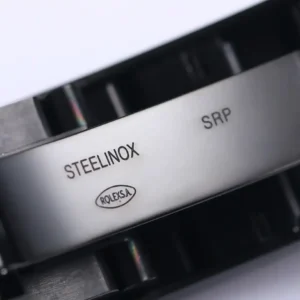 Rolex Submariner BLAKEN 116610 v9 Schwarz Zifferblatt Taucheruhr - Krone und Luenette