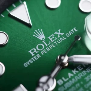 Rolex Submariner BLAKEN 116610 v9 Gruen Zifferblatt Taucheruhr - Seitenansicht