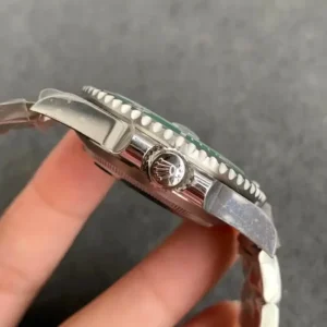 Rolex Submariner N 116610 v10 Taucheruhr - Gehaeuse Ansicht