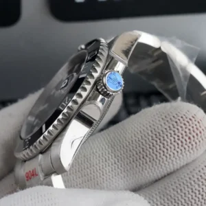 Rolex Submariner SUB 116610 Schwarz Zifferblatt Taucheruhr - Krone und Luenette