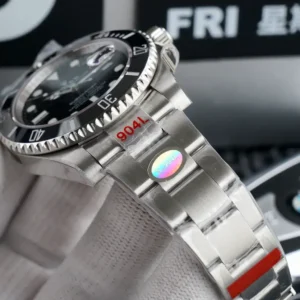 Rolex Submariner SUB 116610 Schwarz Zifferblatt Taucheruhr - Komplettansicht