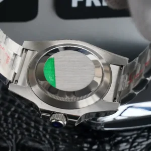 Rolex Submariner SUB 116610 Gruen Zifferblatt Taucheruhr - Rueckseite