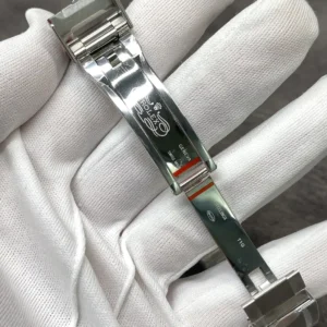 Rolex Submariner SUB-N 116610 40mm Schwarz Zifferblatt Taucheruhr - Komplettansicht